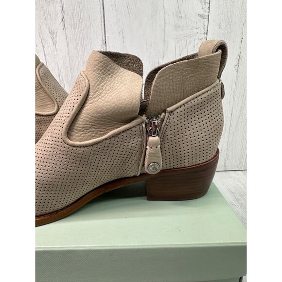 Nurture NEW Ankle Leather Mesh Booties Carnes Gris Taupe Sz 7.5 in Box Side Zip - Picture 8 of 12